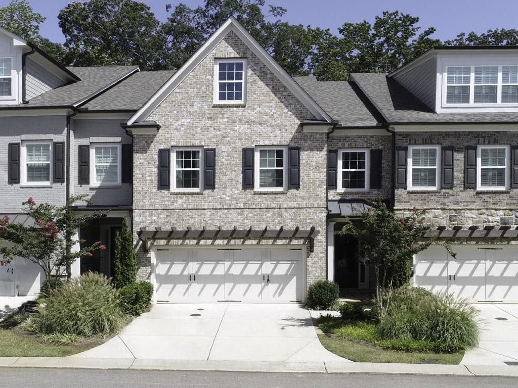 4 bedroom, 4 bathroom, 3,871 sq ft townhouse sold at 4419 Cheston Bend, Roswell, GA 30075