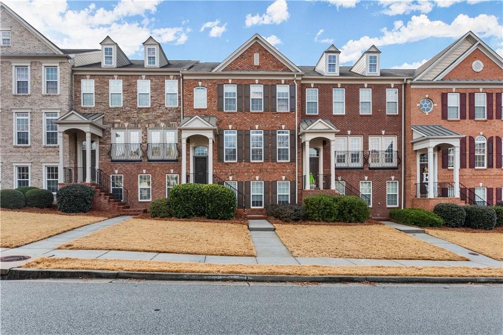 3 bedroom, 4 bathroom, 2,256 sq ft townhouse sold at 4727 Cheviot Way 5, Smyrna, GA 30080