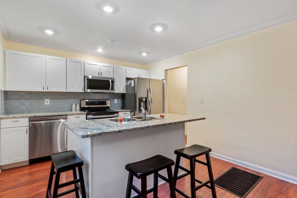 2865 SW Diana Drive, Atlanta, GA 30315 — most recent listing photo