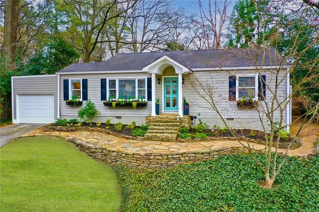 2 bedroom, 1 bathroom single family residence sold at 1567 Steele Drive, Atlanta, GA 30309
