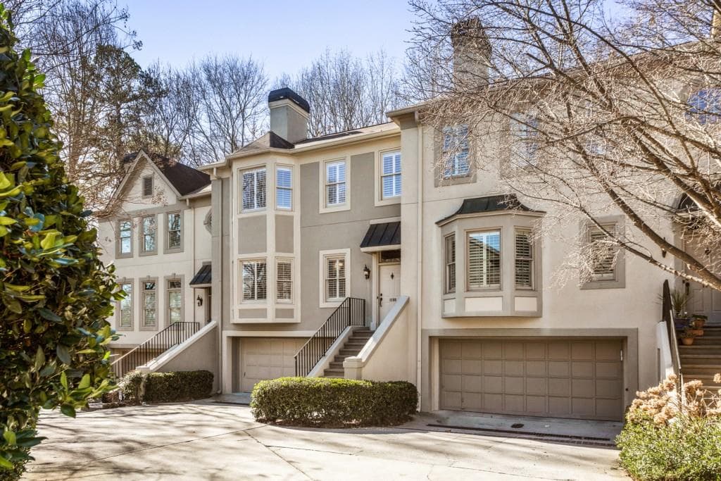 3 bedroom, 4 bathroom, 1,990 sq ft townhouse sold at 1180 Brookhaven Park Place, Brookhaven, GA 30319