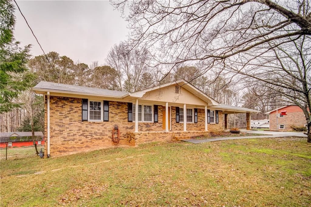 3 bedroom, 2 bathroom, 2,073 sq ft single family residence sold at 4811 Cowan Road, Acworth, GA 30101