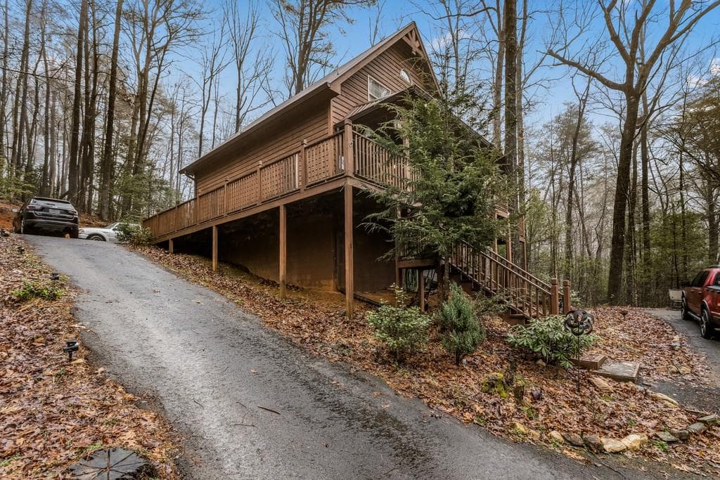106 Brookwood Lane, Clarkesville, GA 30523 — most recent listing photo
