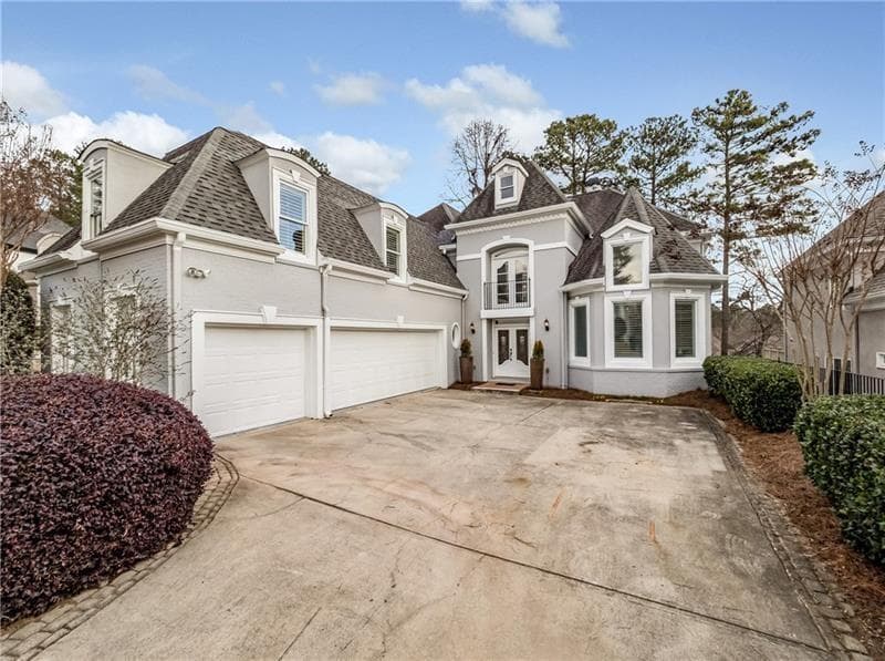 5 bedroom, 6 bathroom, 5,965 sq ft single family residence sold at 955 Renaissance Way, Roswell, GA 30076