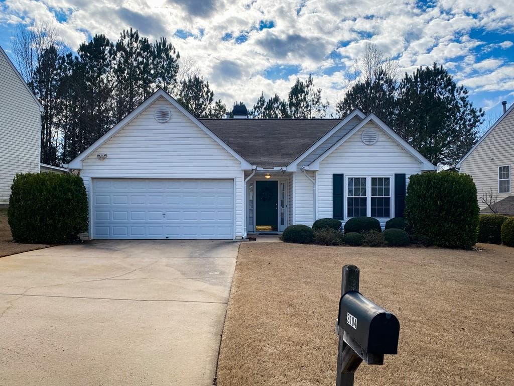 3 bedroom, 2 bathroom, 1,260 sq ft single family residence sold at 2104 Serenity Drive, Acworth, GA 30101