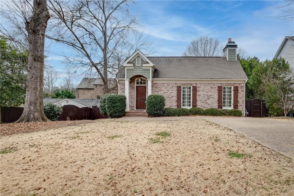 5 bedroom, 4 bathroom, 3,427 sq ft single family residence sold at 2330 Colonial Drive, Brookhaven, GA 30319