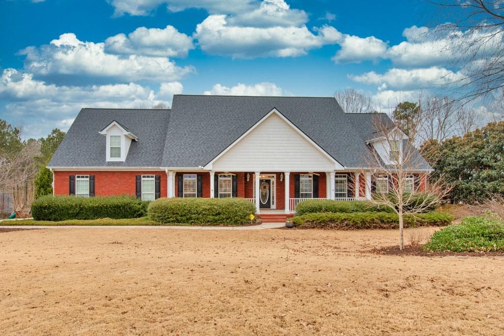 5 bedroom, 4 bathroom, 2,824 sq ft single family residence sold at 1398 Arblay Place, Loganville, GA 30052