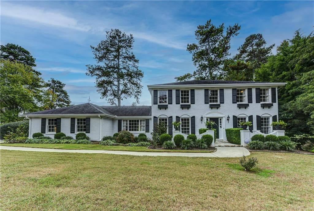 585 Hembree Road, Roswell, GA 30076 — most recent listing photo