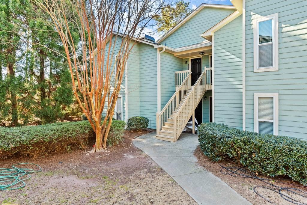 1115 Canyon Point Circle, Roswell, GA 30076 — most recent listing photo