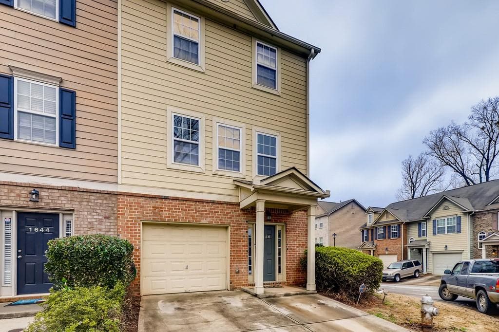 4 bedroom, 4 bathroom, 1,922 sq ft townhouse sold at 1646 Austin Meadows Drive, Decatur, GA 30032