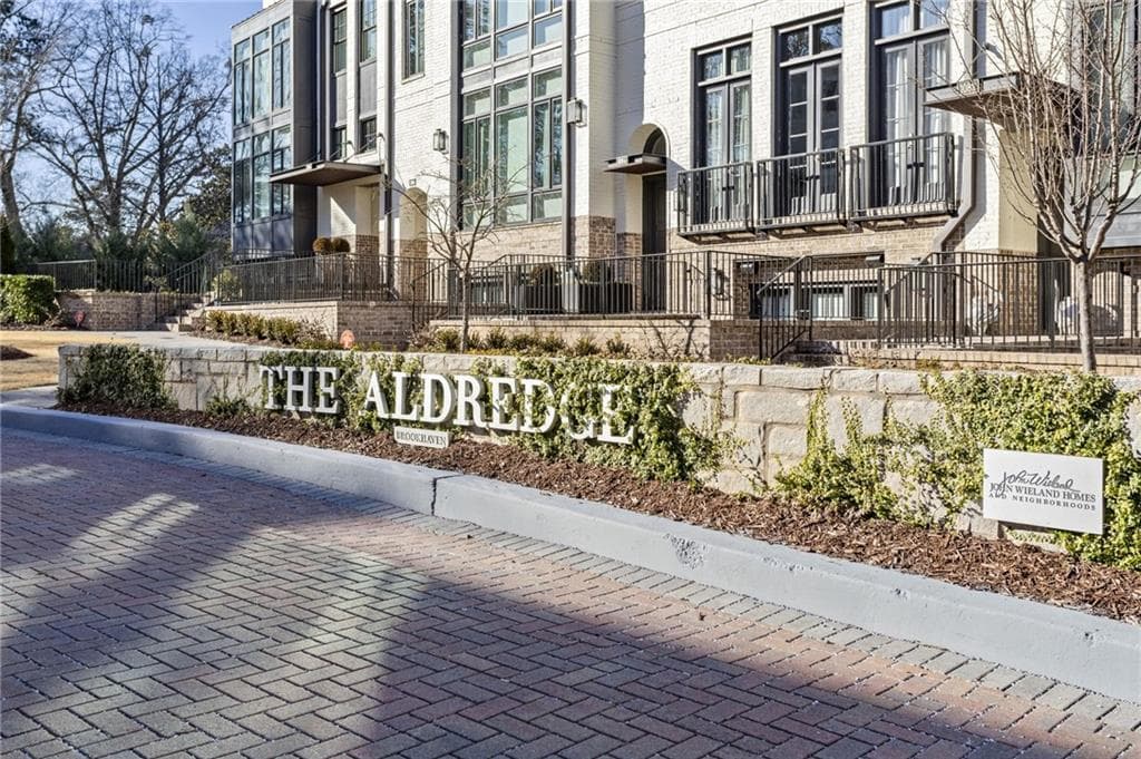 4 bedroom, 5 bathroom, 3,264 sq ft townhouse sold at 1061 Abington Court, Brookhaven, GA 30319