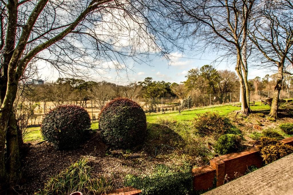 2 bedroom, 3 bathroom, 1,722 sq ft condominium sold at 502 Ansley Villa Drive, Atlanta, GA 30324