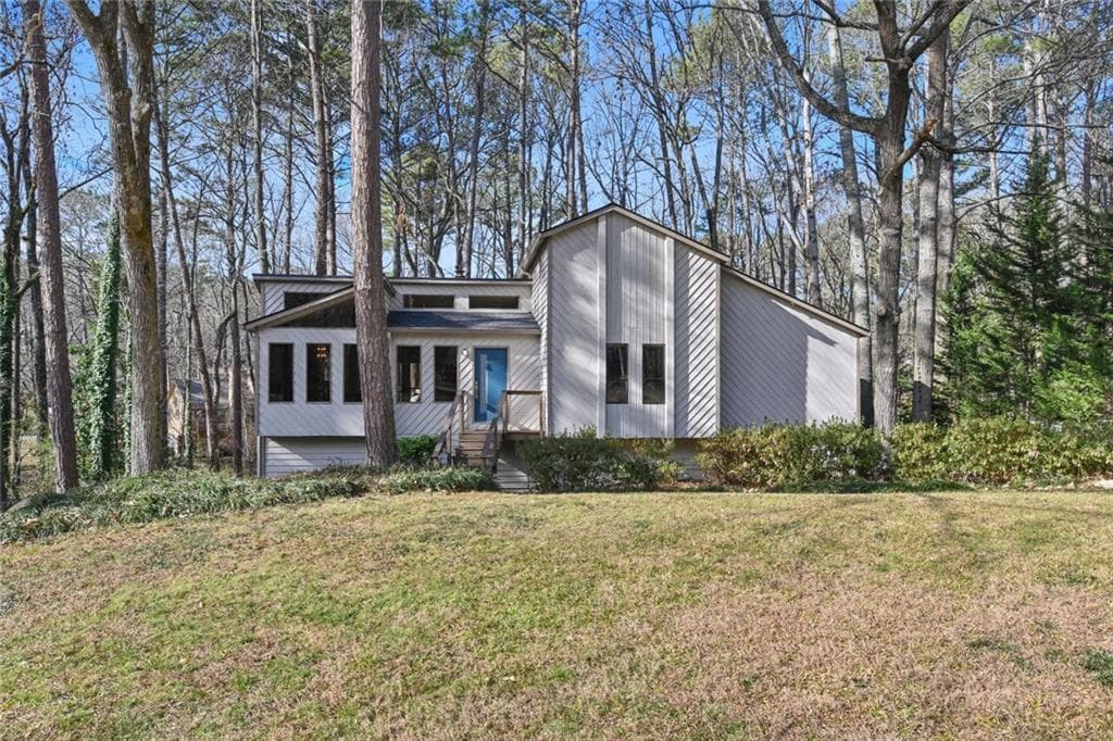 3 bedroom, 2 bathroom, 1,319 sq ft single family residence sold at 636 Dover Street, Marietta, GA 30066