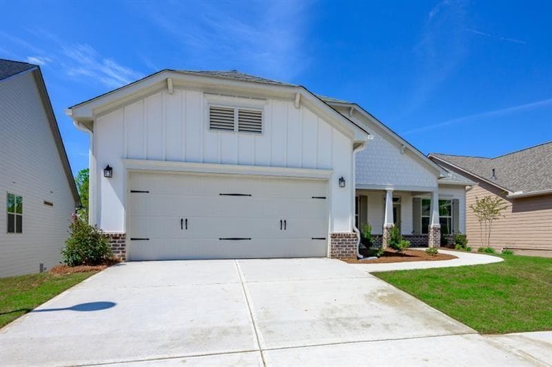 2 bedroom, 2 bathroom, 2,091 sq ft single family residence sold at 211 Laurel Creek Court, Canton, GA 30114