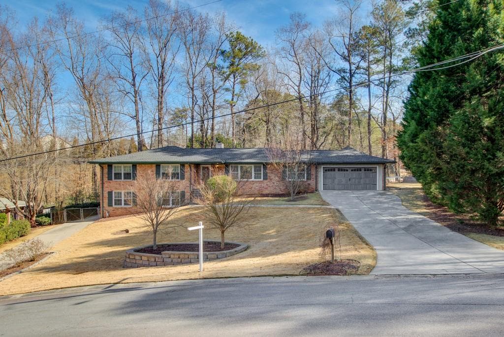 4333 Azalea Drive, Smyrna, GA 30082 — most recent listing photo