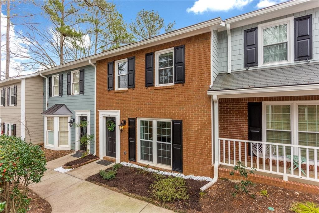 119 Courtyard Terrace, Roswell, GA 30075 — most recent listing photo