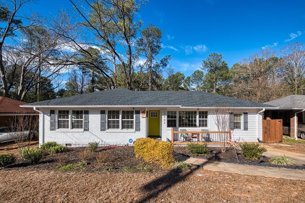 3 bedroom, 2 bathroom, 1,390 sq ft single family residence sold at 1902 Longdale Drive, Decatur, GA 30032
