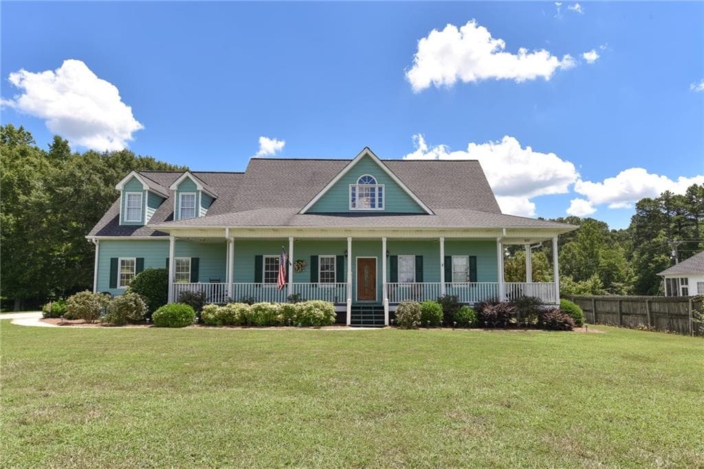 3 bedroom, 3 bathroom, 2,742 sq ft single family residence sold at 933 Boone Road, Hoschton, GA 30548