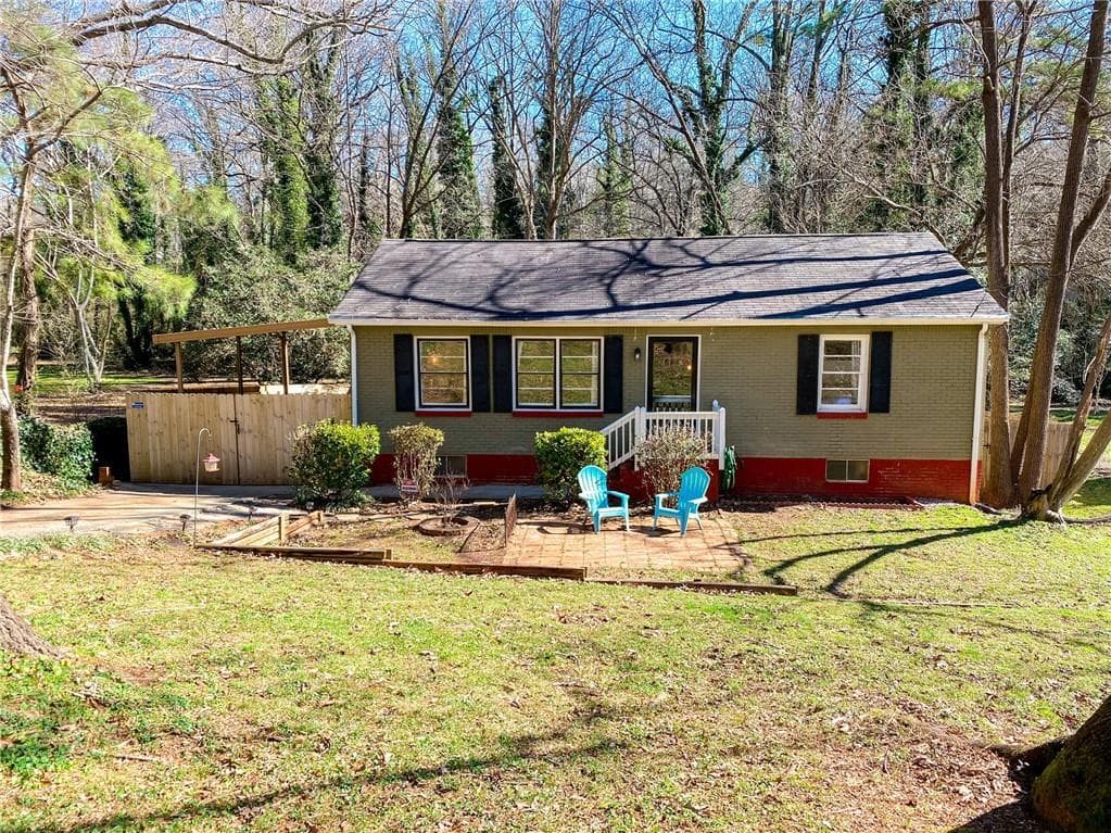 3 bedroom, 1 bathroom, 936 sq ft single family residence sold at 1410 Cobb Branch Drive, Decatur, GA 30032