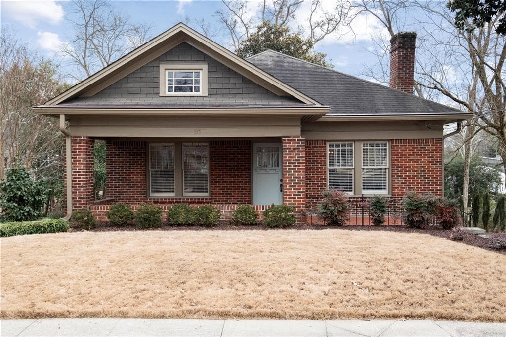 3 bedroom, 2 bathroom, 1,376 sq ft single family residence sold at 91 Peachtree Hills Avenue, Atlanta, GA 30305