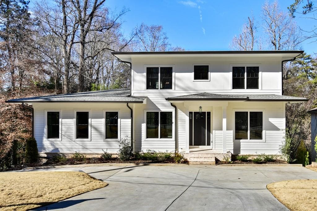 5 bedroom, 5 bathroom, 4,000 sq ft single family residence sold at 443 Chelsea Circle, Atlanta, GA 30307