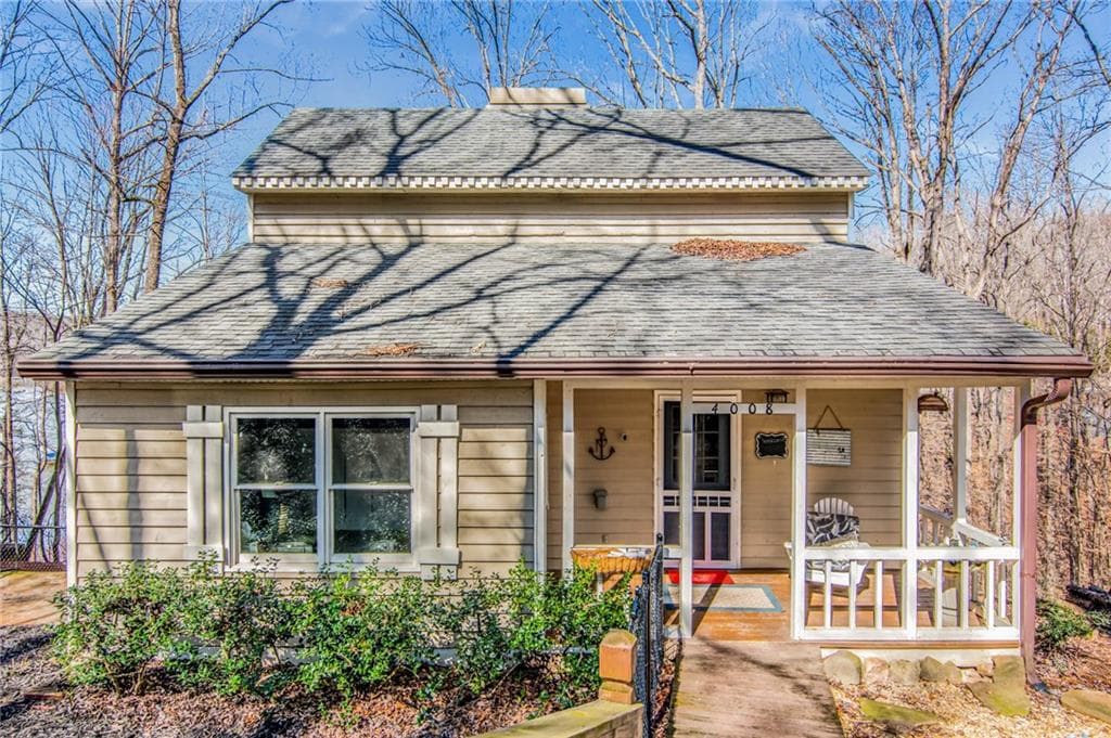 4 bedroom, 3 bathroom, 2,870 sq ft single family residence sold at 4008 Donna Drive, Gainesville, GA 30506