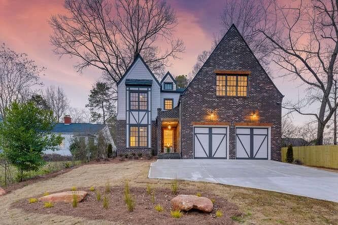 4 bedroom, 4 bathroom single family residence sold at 1146 United Avenue, Atlanta, GA 30316