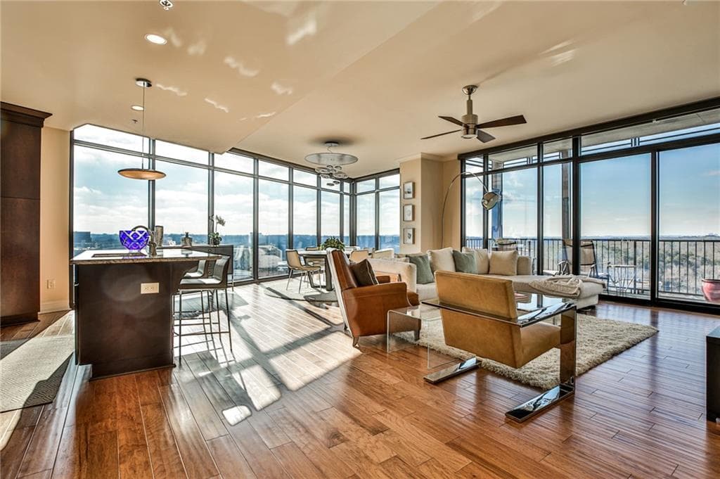 2 bedroom, 3 bathroom, 1,849 sq ft condominium sold at 2233 Peachtree Road 1204, Atlanta, GA 30309