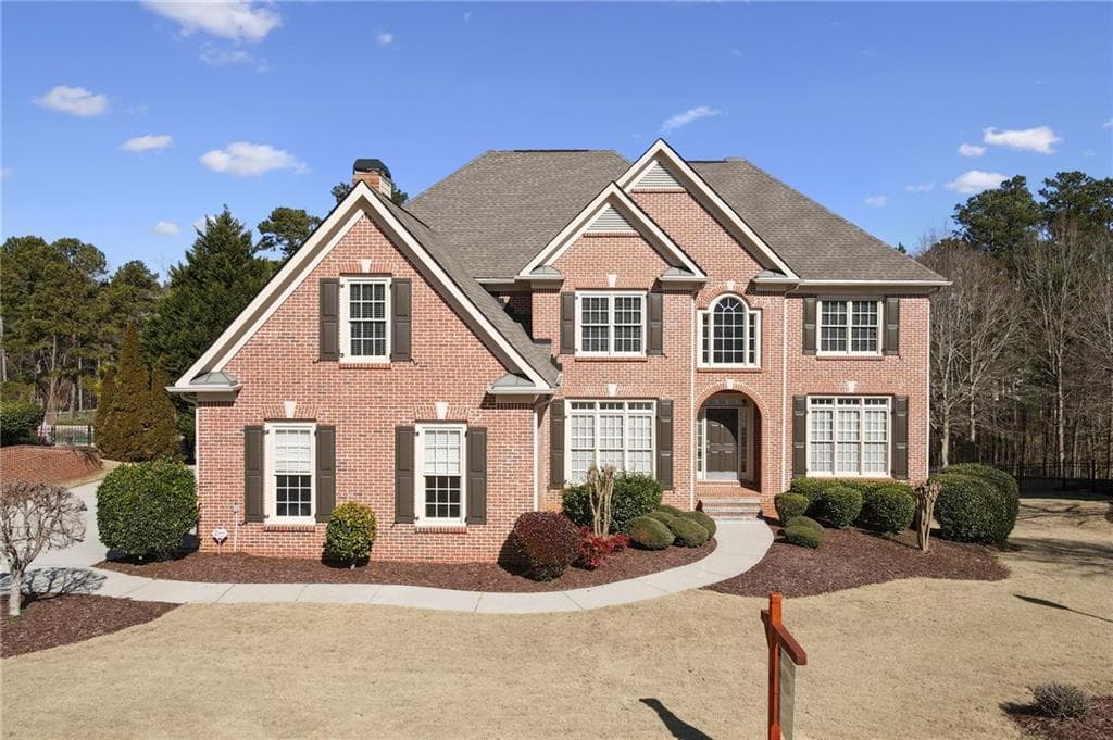 5 bedroom, 5 bathroom, 5,698 sq ft single family residence sold at 3935 Greenside Court, Dacula, GA 30019