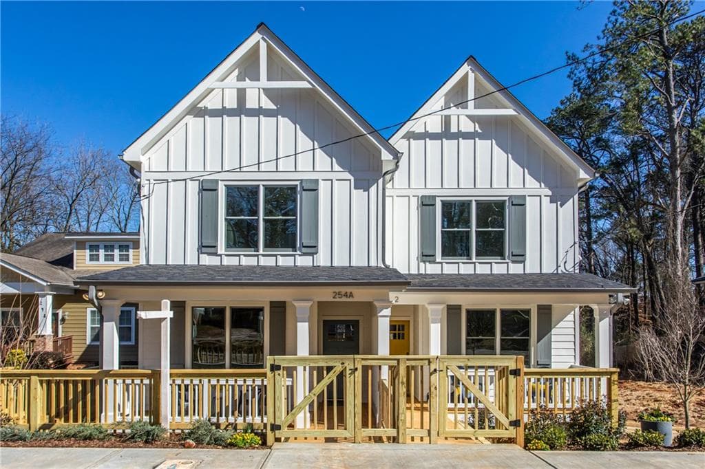 4 bedroom, 3 bathroom, 2,400 sq ft townhouse sold at 254 Lamon Avenue A, Atlanta, GA 30316