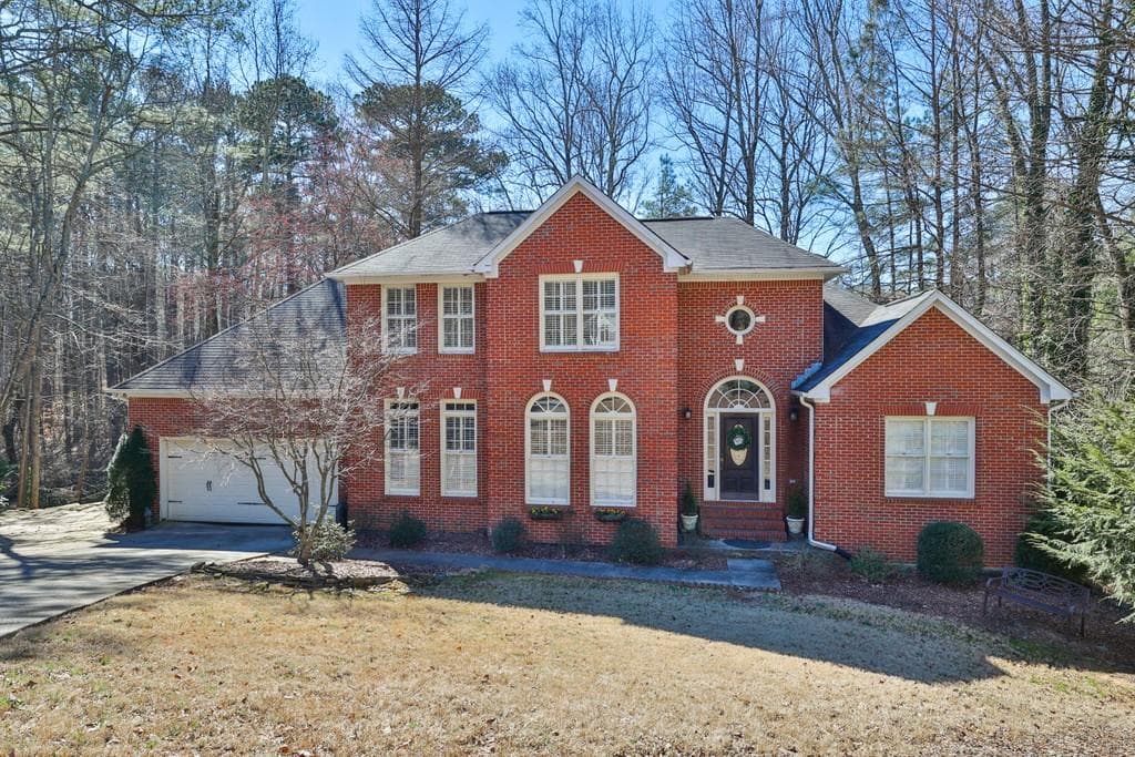 5 bedroom, 5 bathroom, 3,413 sq ft single family residence sold at 425 De Malle Court, Alpharetta, GA 30022