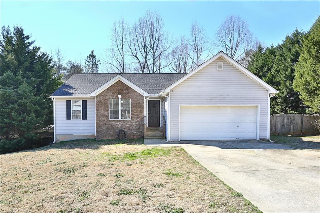 6231 Huntcliff Drive, Flowery Branch, GA 30542 — most recent listing photo