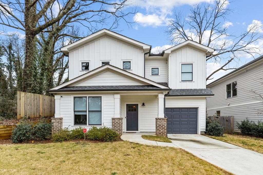 5 bedroom, 3 bathroom, 2,380 sq ft single family residence sold at 1527 Park Road, Atlanta, GA 30315