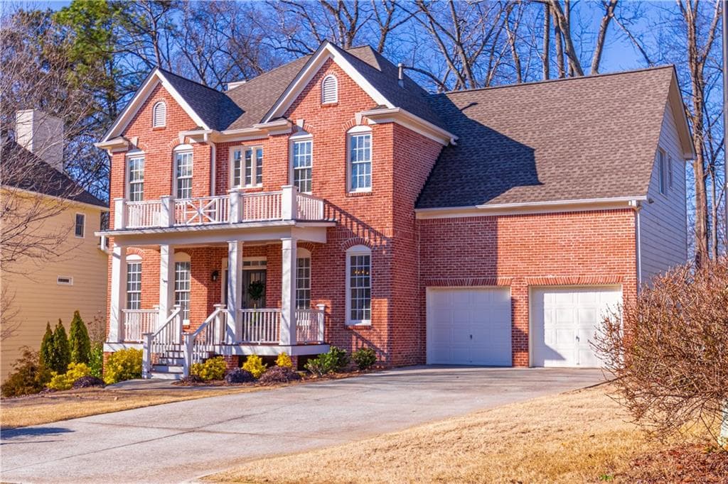 5 bedroom, 4 bathroom, 4,189 sq ft single family residence sold at 4005 Darien Park Drive, Roswell, GA 30076