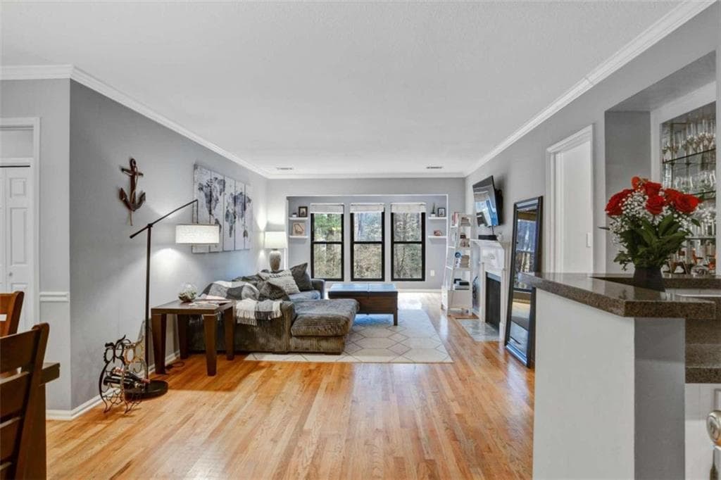 2 bedroom, 2 bathroom, 1,224 sq ft condominium sold at 24110 Plantation Drive 110, Atlanta, GA 30324