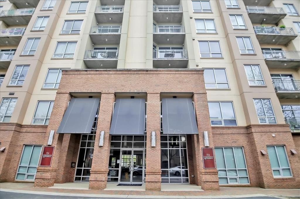 1 bedroom, 2 bathroom, 857 sq ft condominium sold at 711 Cosmopolitan Drive 515, Atlanta, GA 30324