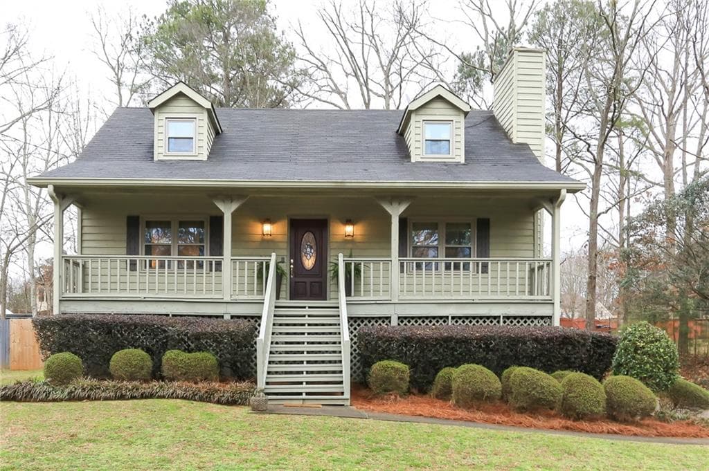 3 bedroom, 2 bathroom, 1,340 sq ft single family residence sold at 4475 S Springwood Drive, Smyrna, GA 30082