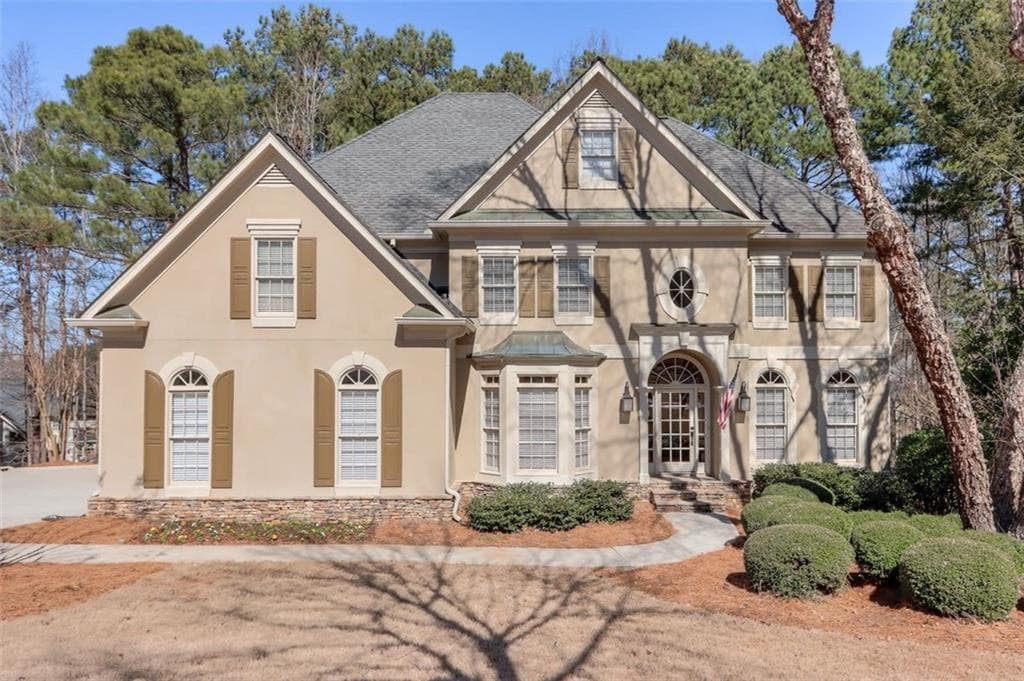 4 bedroom, 5 bathroom, 4,327 sq ft single family residence sold at 140 Shadow Creek Chase, Alpharetta, GA 30022