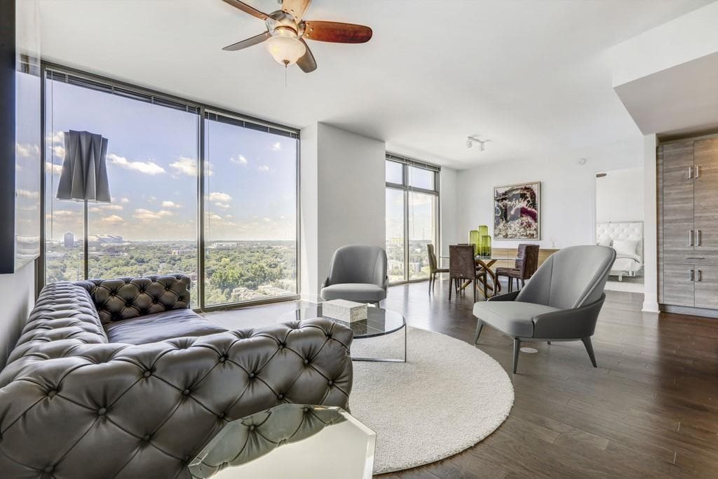 2 bedroom, 3 bathroom, 1,828 sq ft condominium sold at 270 17th Street 2903, Atlanta, GA 30363