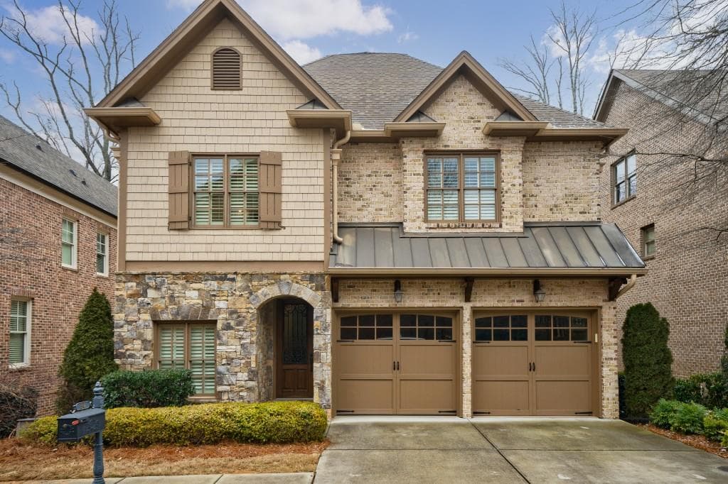 6 bedroom, 7 bathroom, 4,427 sq ft single family residence sold at 34 High Top Circle, Sandy Springs, GA 30328