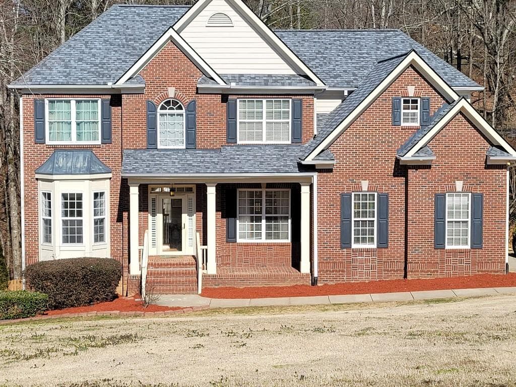 5 bedroom, 4 bathroom, 4,962 sq ft single family residence sold at 420 English Ivy Way, Woodstock, GA 30188