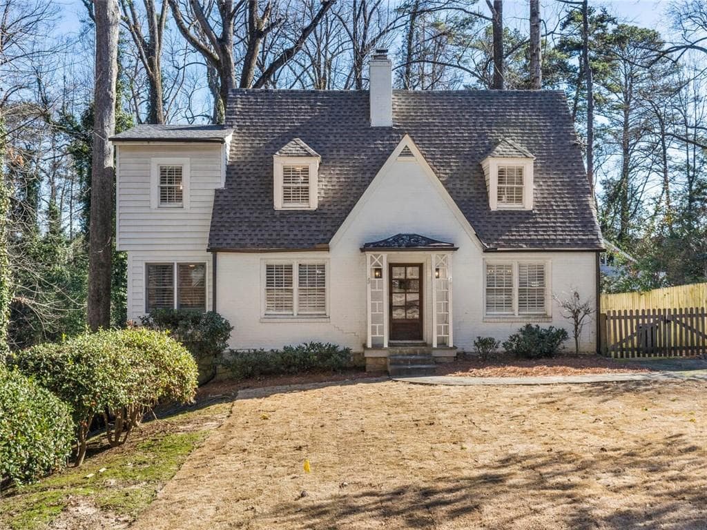 3 bedroom, 3 bathroom, 1,815 sq ft single family residence sold at 3107 Dale Drive, Atlanta, GA 30305