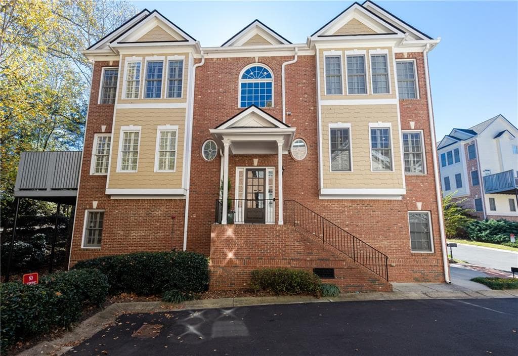 5492 Glenridge Drive 552, Atlanta, GA 30342 — most recent listing photo