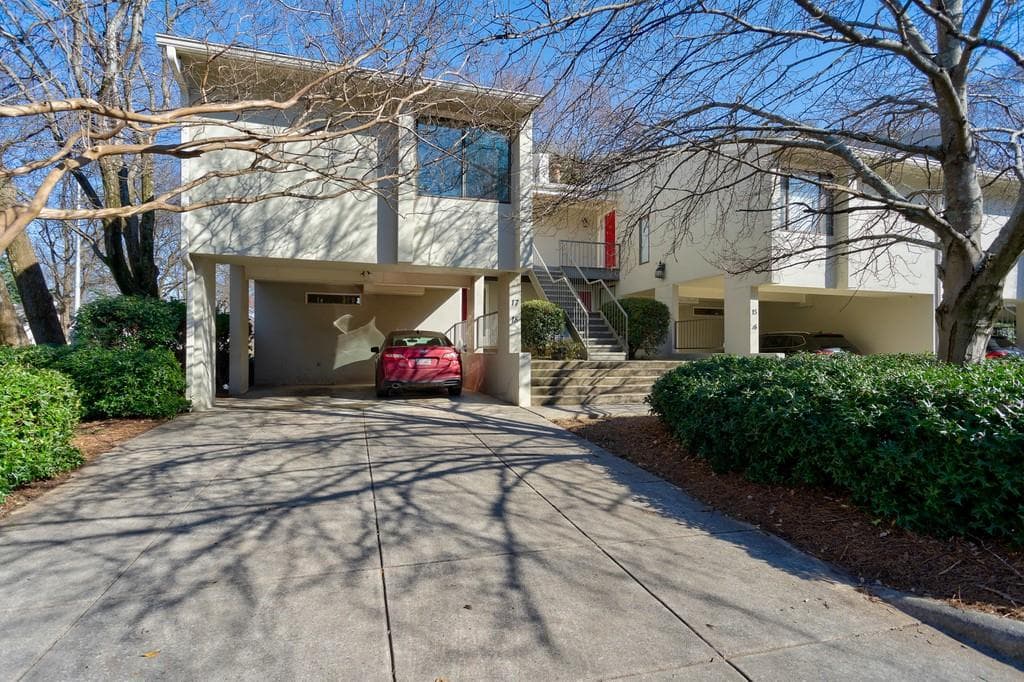 17 Gilbert Trail, Atlanta, GA 30308 — most recent listing photo