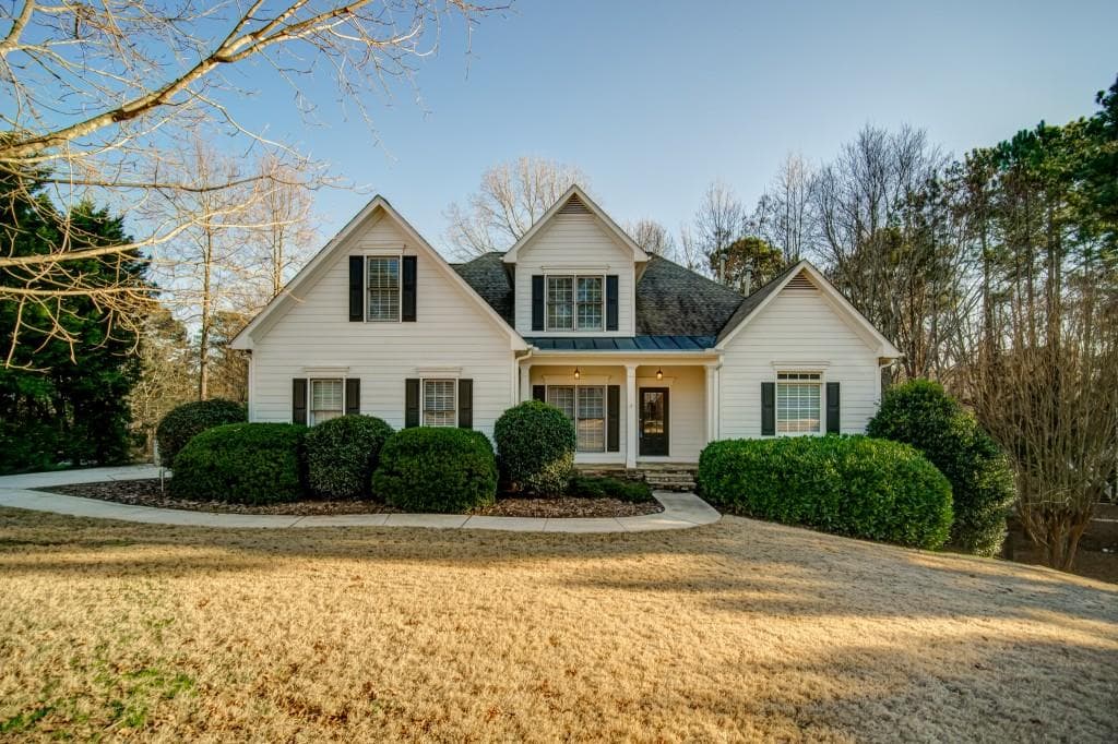 4 bedroom, 3 bathroom, 2,304 sq ft single family residence sold at 2740 Princeton Trace, Cumming, GA 30041