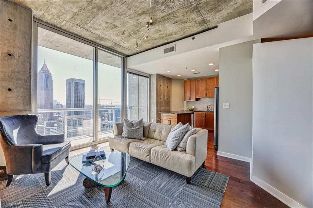 1 bedroom, 1 bathroom, 701 sq ft condominium sold at 855 Peachtree Street 3107, Atlanta, GA 30308