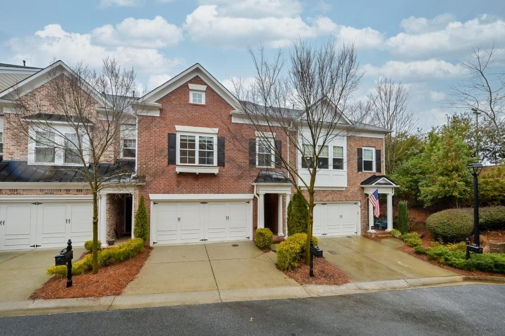 7310 Lowery Oak Drive, Roswell, GA 30075 — most recent listing photo