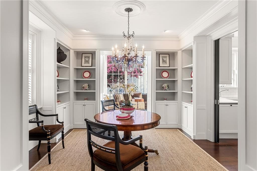 2 bedroom, 2 bathroom, 1,370 sq ft condominium sold at 1327 Peachtree Street 104, Atlanta, GA 30309