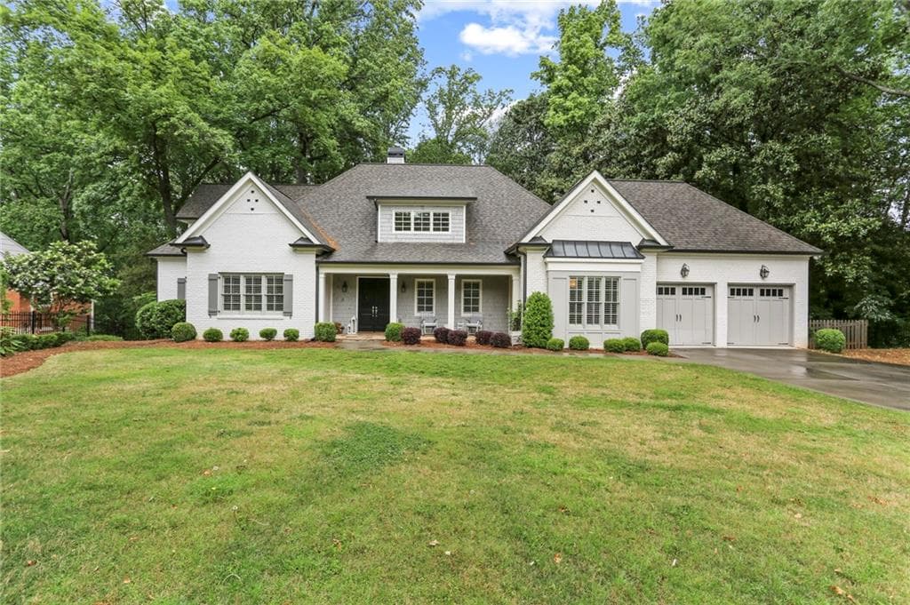 6 bedroom, 6 bathroom, 4,665 sq ft single family residence sold at 200 Laurel Forest Circle, Atlanta, GA 30342 — photo 1 of 1