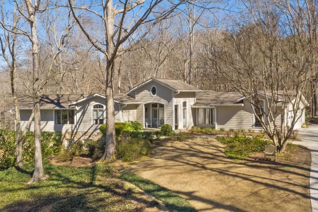 1310 Tynecastle Way, Sandy Springs, GA 30350 — most recent listing photo